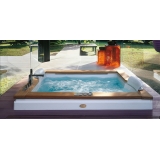 Jacuzzi Aura plus 180 x 150